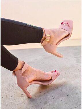 Strappy Nude Block Heel Sandals With Ankle Strap For Women